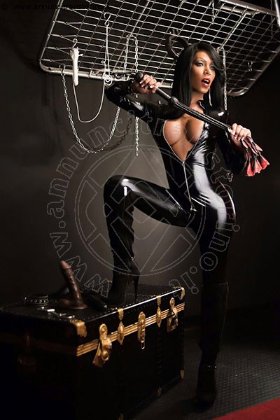 Foto Padrona Meg Castellani  Annunci Mistresstrans Padova